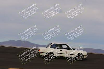 media/Jan-08-2023-SCCA SD (Sun) [[8f6a5b9391]]/Intermediate Group/Session 1 (Bowl)/